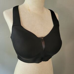 Victoria's Secret Knockout Front Zip Sports Bra Black 36DDD